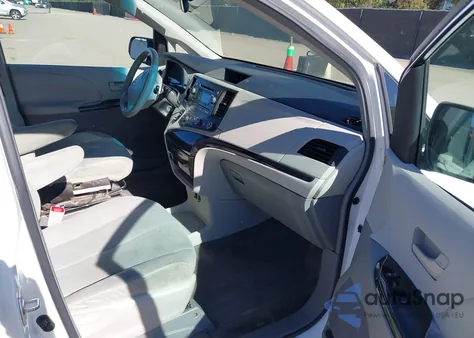 2011 Toyota Sienna Base V6 from USA, damaged, VIN 5TDZK3DC5BS044504